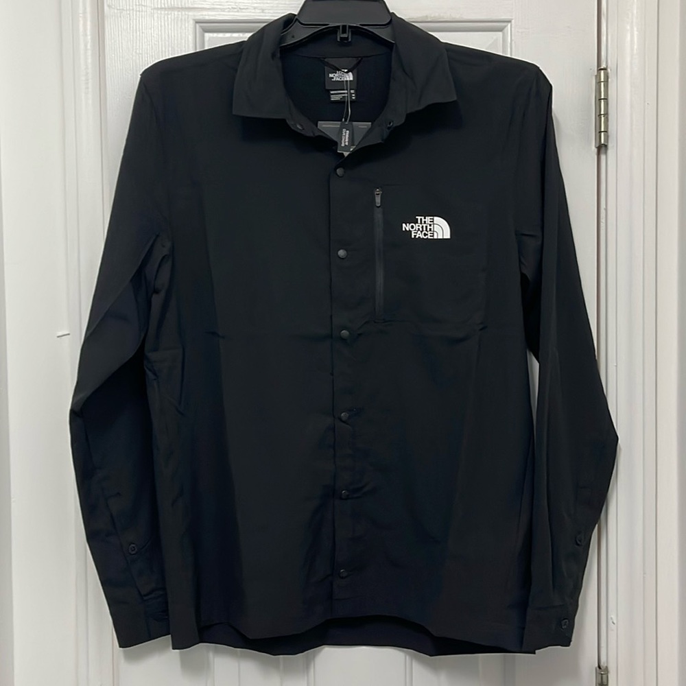 Men’s The North Face First Trail Med. Black Long Sleeve Button Down Shirt